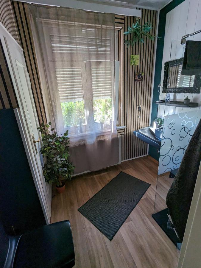 Ferienwohnung Apartment Wilhelmshaven Inselviertel In Bester Lage - Selbstaendiger Check In Moeglich Luaran gambar